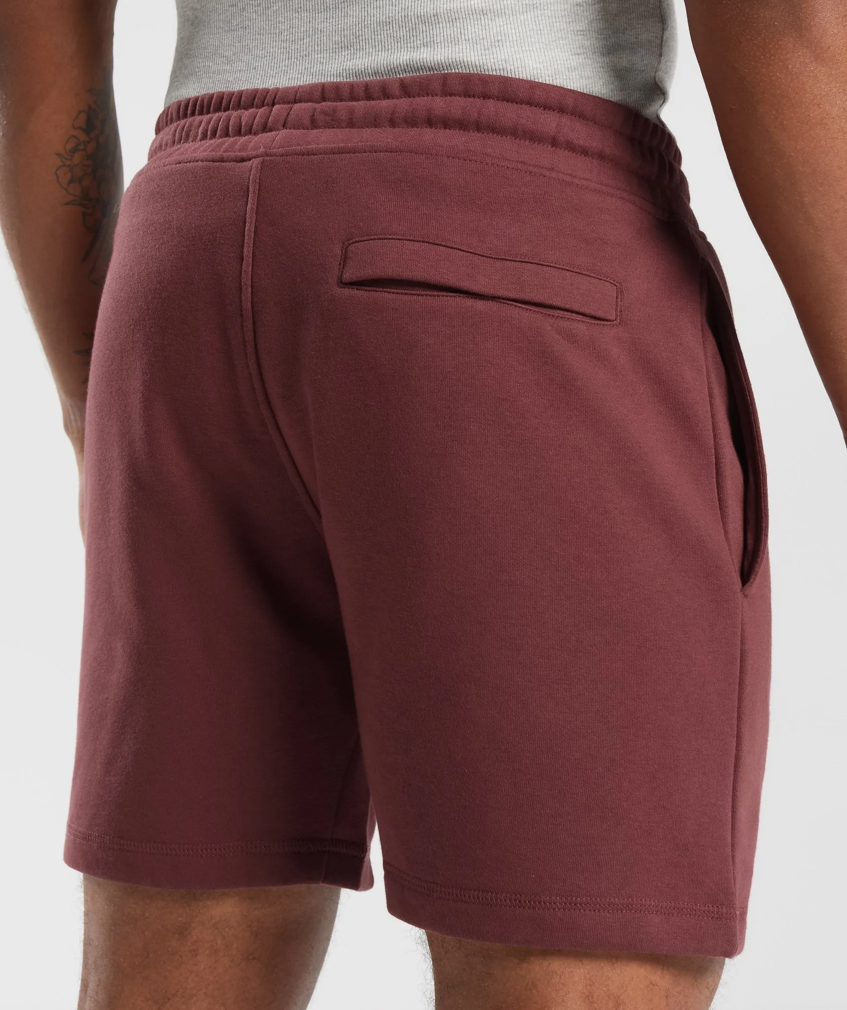 Gymshark Crest 7" Shorts - Washed Burgundy