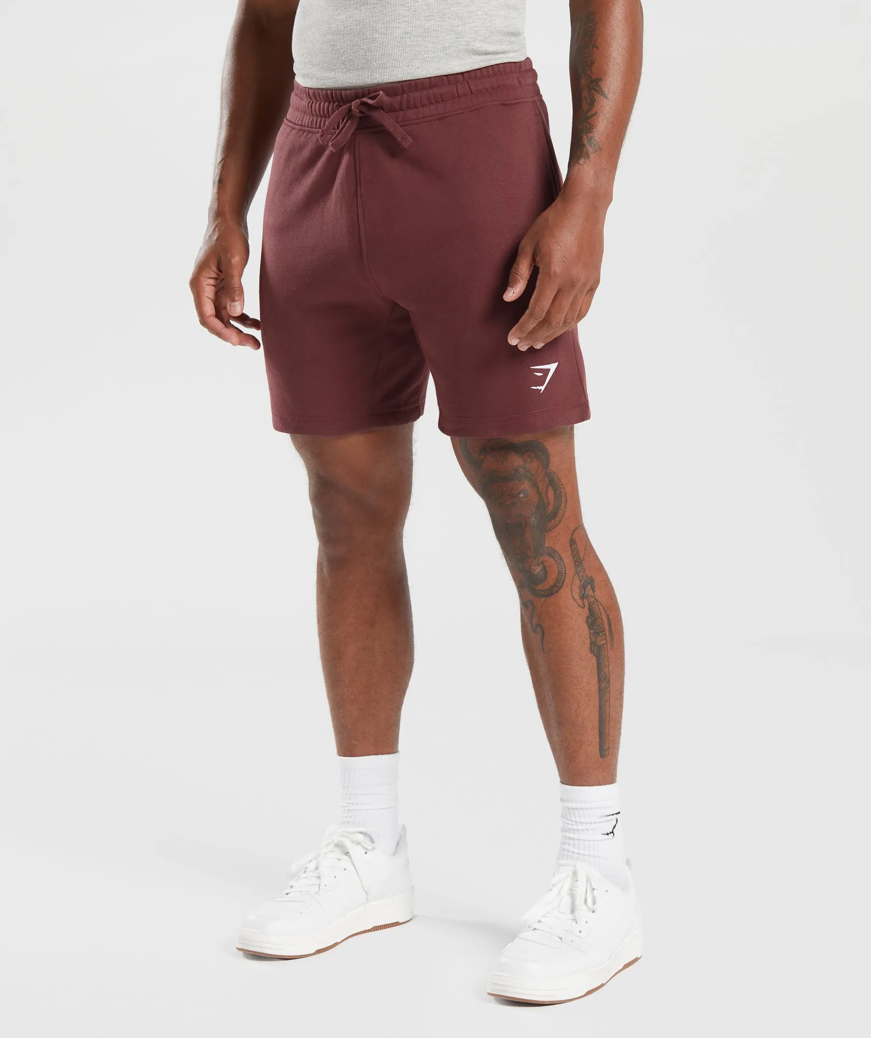 Gymshark Crest 7" Shorts - Washed Burgundy