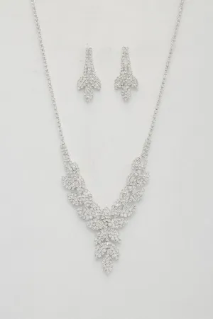 Leaf Pattern Crystal Necklace