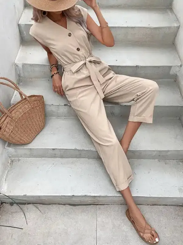 Women’s Sleeveless V-neck Women’s Cropped Waist Jumpsuit